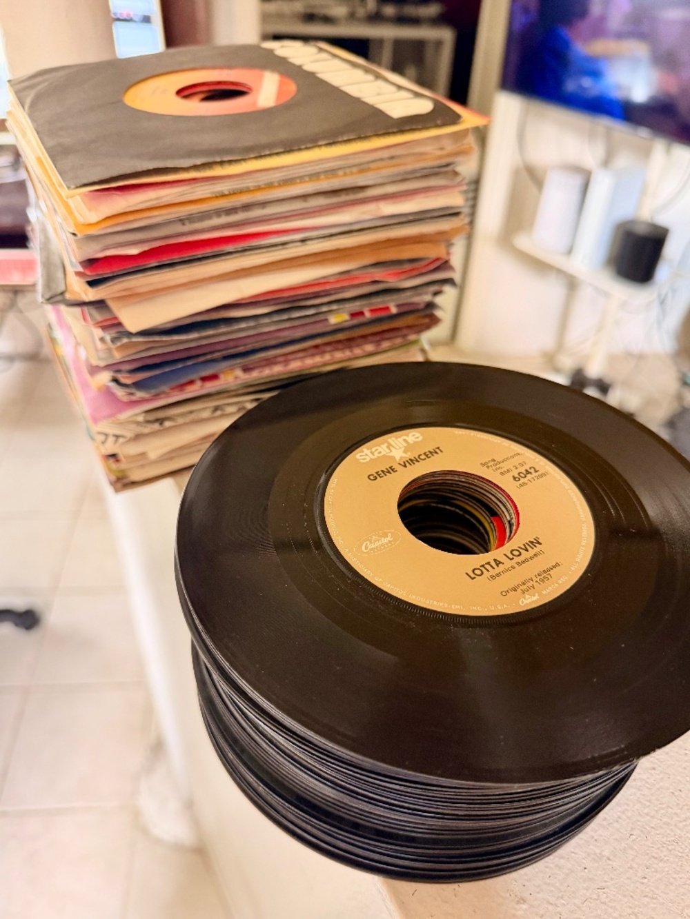 130 Vinyl Records -45's (Pop, Rock, New Wave & R&B)
